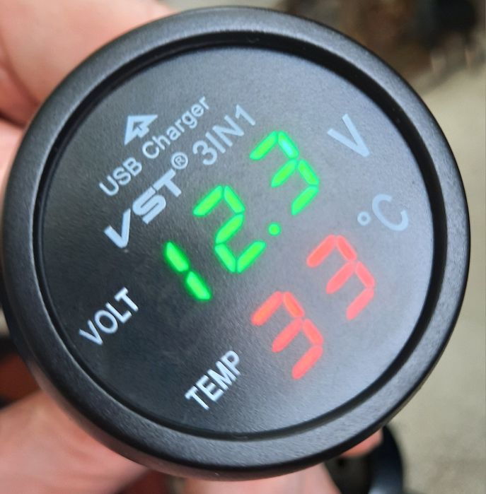 В наличии вольтметры от 5 до 500 вольт