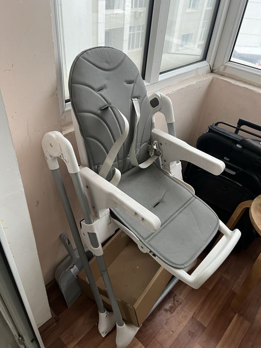Детский стултчик для кормления