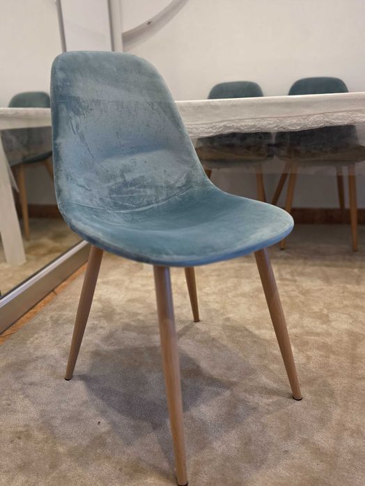 Vand set masa extensibila + 4 scaune