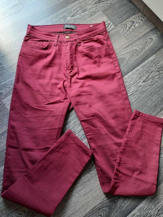 Дамски панталони и дънки