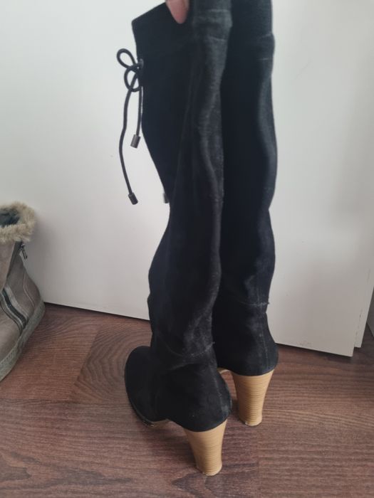 Cizme lungi, piele intoarsa, marimea 37, cu toc