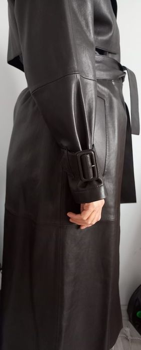 Кожаный тренч-плащь