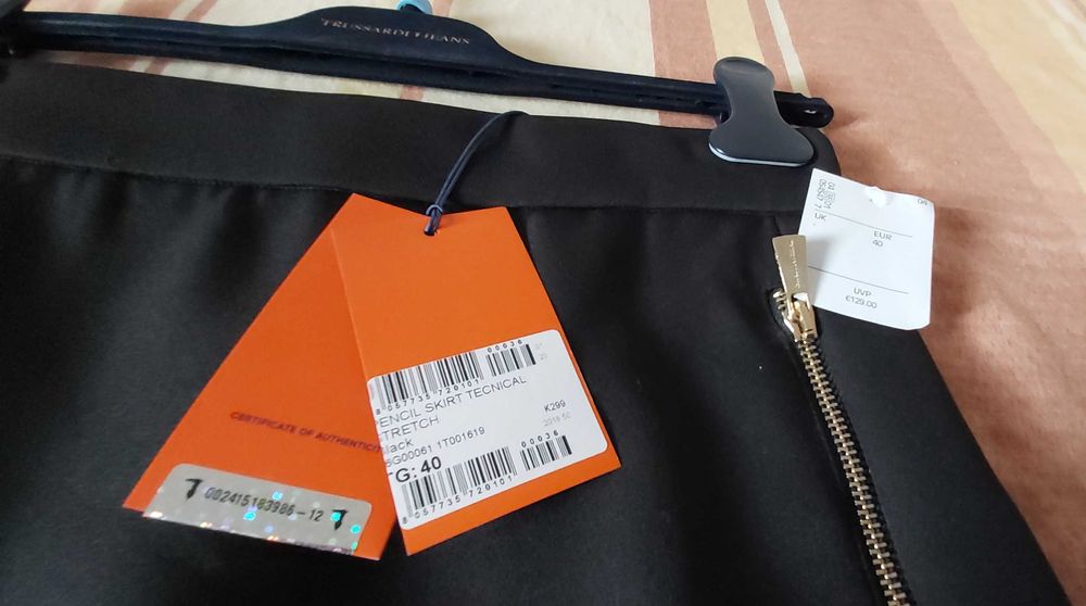 Trussardi Jeans нова права миди пола