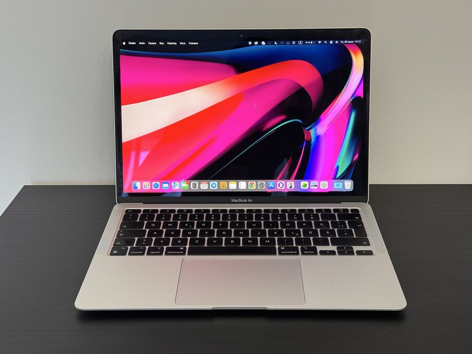 MacBook Air M1 2020 13” 8GB RAM 512GB SSD, stare excelentă