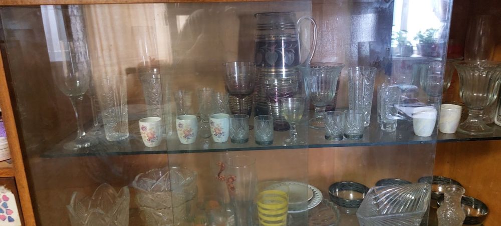 Хрустальную посуду продам