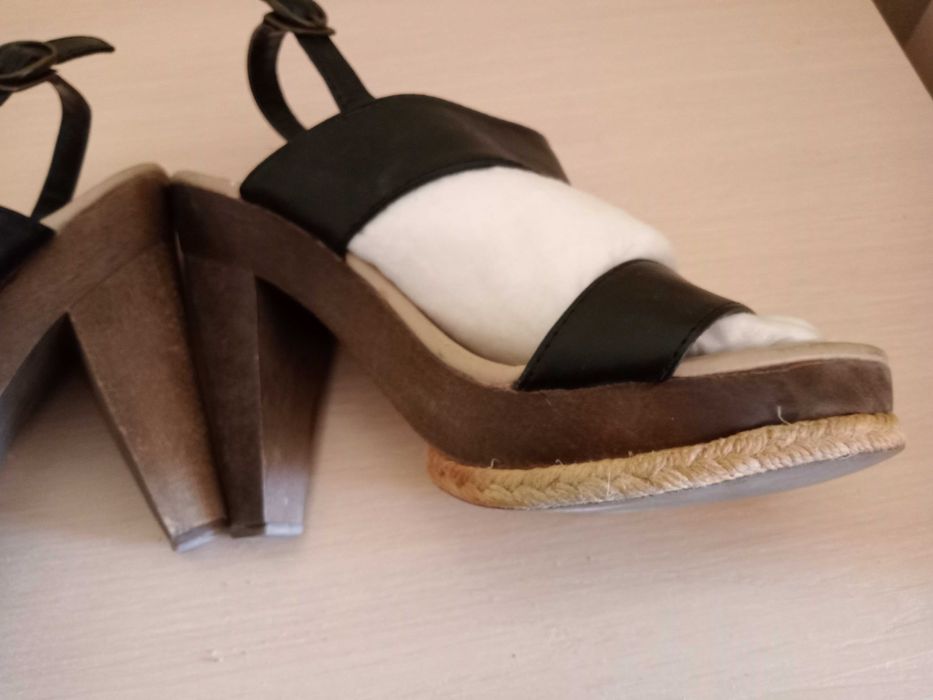 Басаножки на платформе