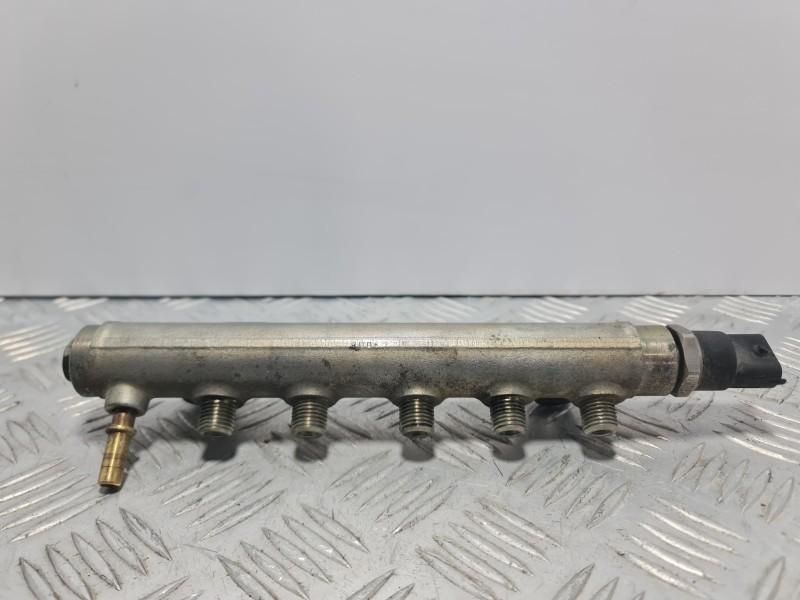 Rampa injectoare Renault Master 2.5 dCi; 2.2 dCi G9U-630; G9U-650