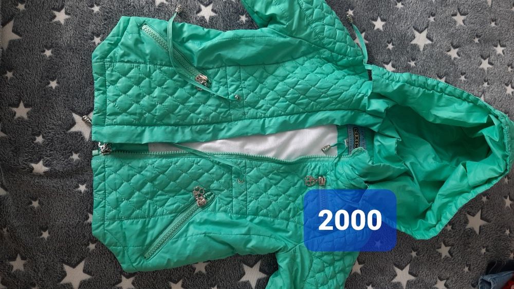 Куртки на девочку . листайте фото