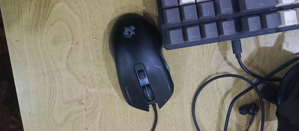 Продам мышку Клаву механика наушники