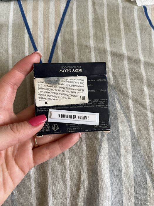 Продам косметику не подошли цвета