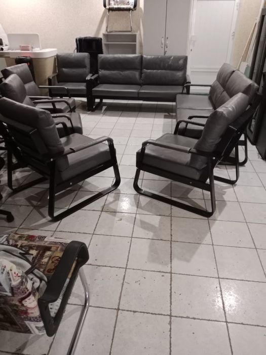 Офисные диваны 2 дивана 5 кресел