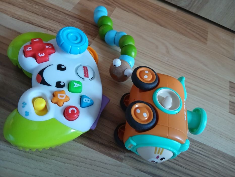 Лот образователни играчки, едната е музикална