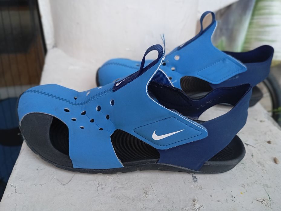 Sandale Nike măsura 33