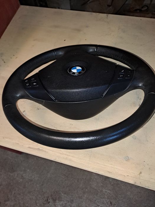 Volan BMW impecabil