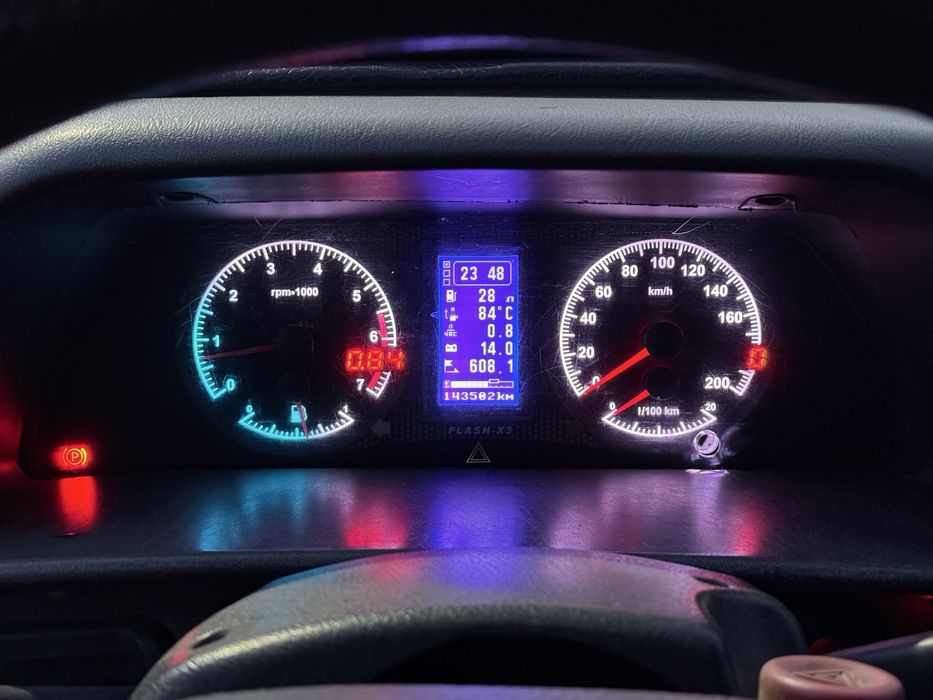 Продам ваз 21099i