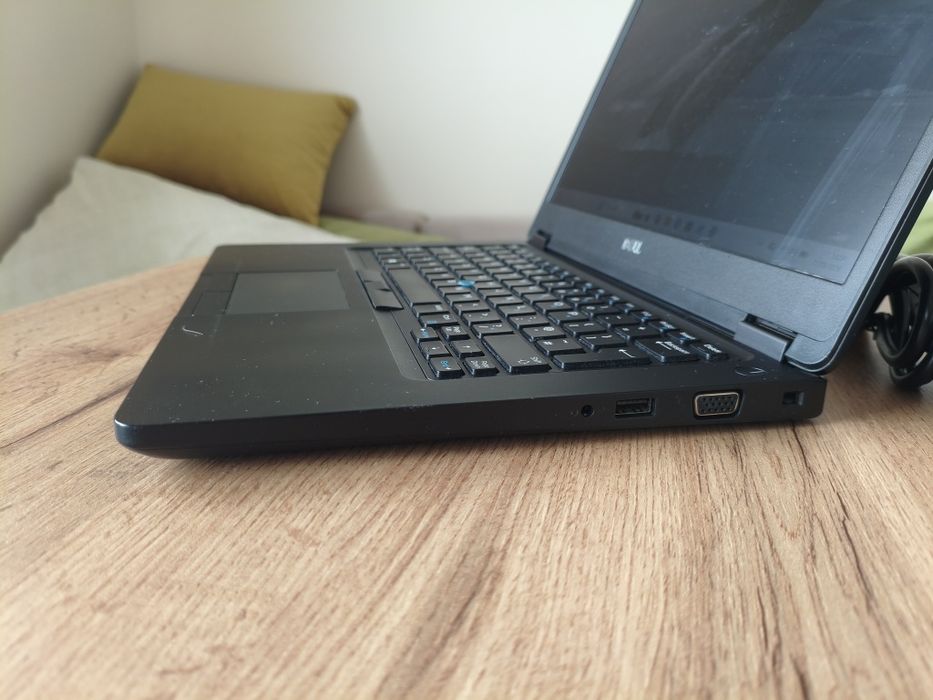 Лаптоп Dell Latitude 5495 - AMD Ryzen 5 PRO 2500U с видеокарта Radeon Vega Mobile Gfx