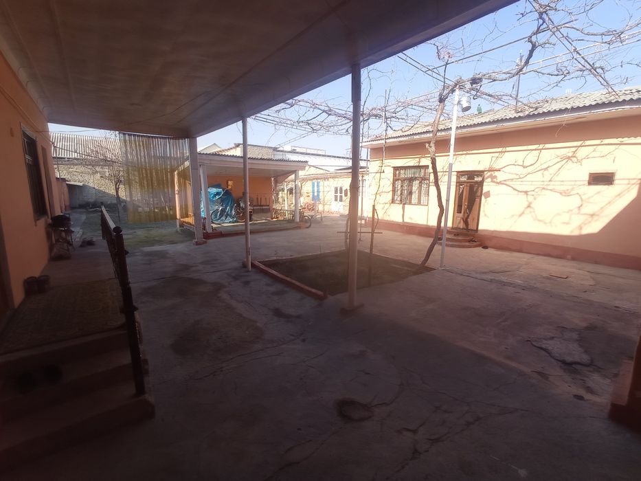 SROCHNA Fargona shaxar Polsha bozor kochasida uy