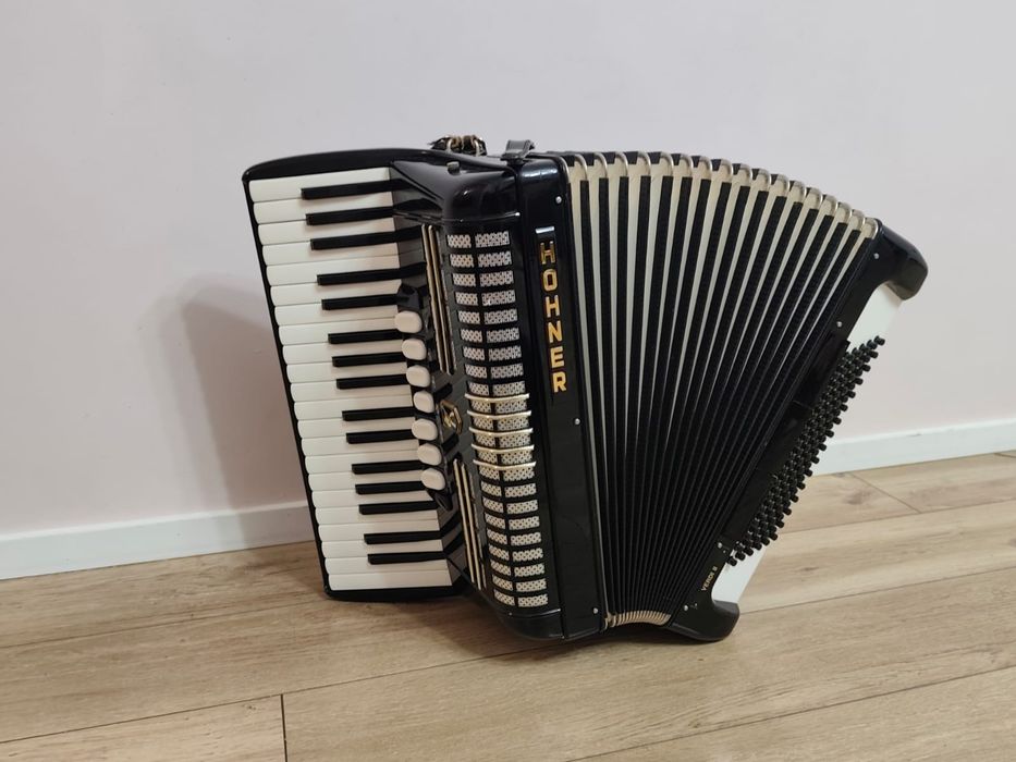 Acordeon HOHNER de vanzare