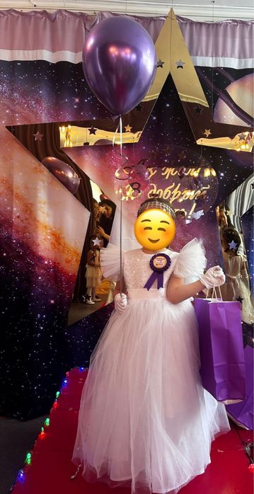 Белое пышное платье для девочки 5-6лет