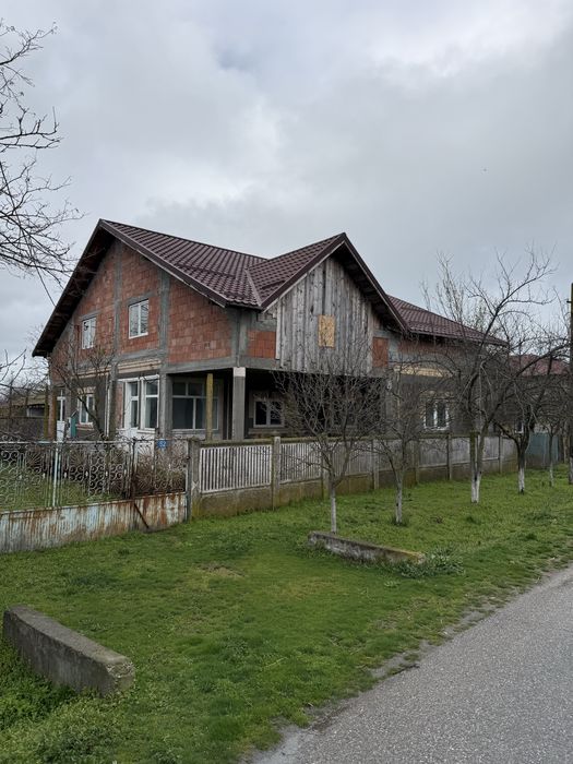 Casă de vânzare Sprâncenata Olt
