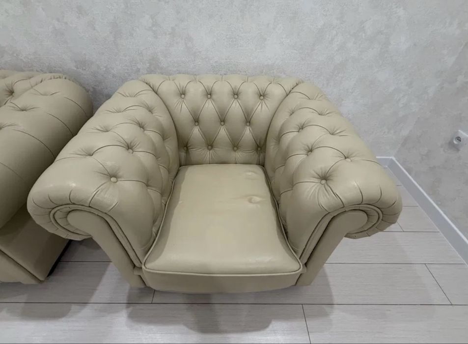 Срочно кожанная мебель