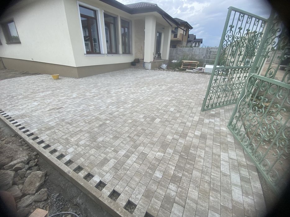 Montaj pavele/dale/borduri/rigole