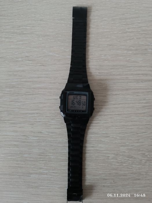 Продам часы skmei