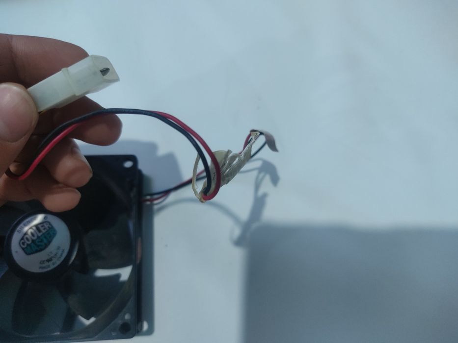 Вентилятор универсальный  для компа