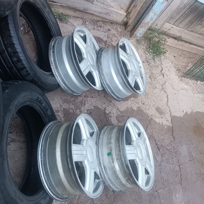 Продам комплект резина диски