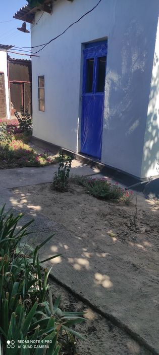 Продается дом в г Ахангаран 6 соток  все коммуникации, не дорого.