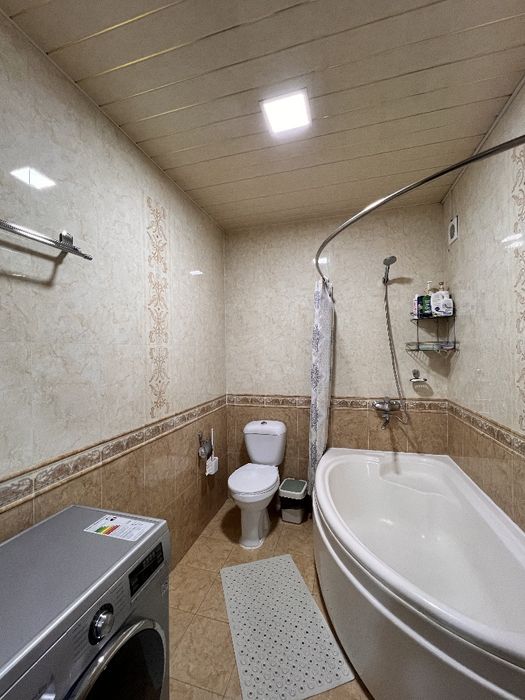 Нукус кинотеатр 5 хона 160 m2. 5/9/9