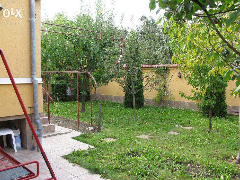 Vand vila deosebita cartierul functionarilor