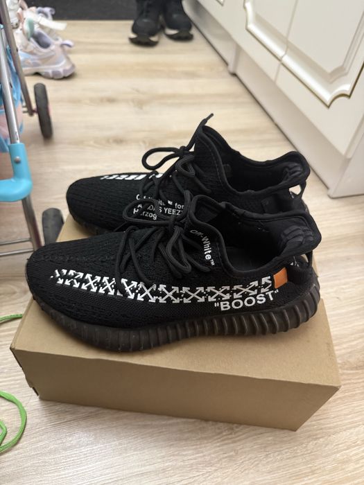 Кроссовки Yezzy boost 350 x off white