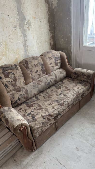 Продам диван маленький