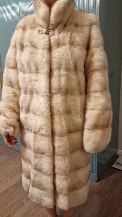Продам норковый шубы разные