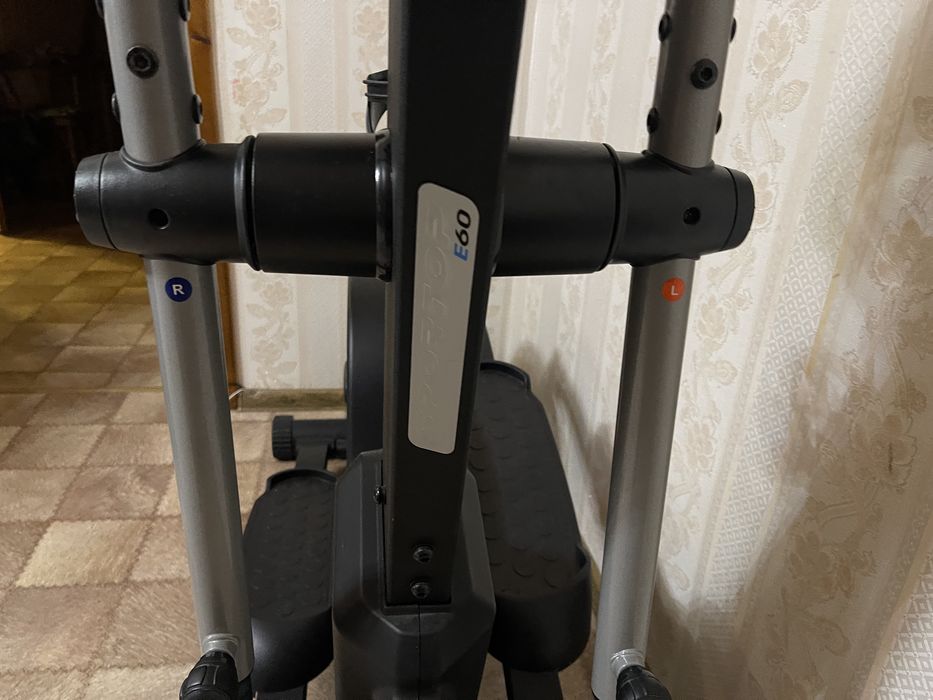 Тренажер эллипс, Sportop E60