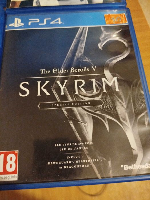 Игри за ps4  евтино във едната има две общо са всичките