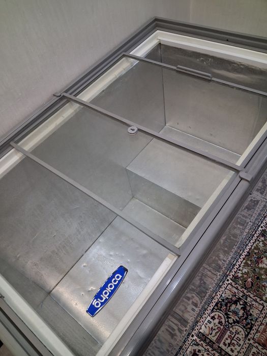 Морозильник 220л