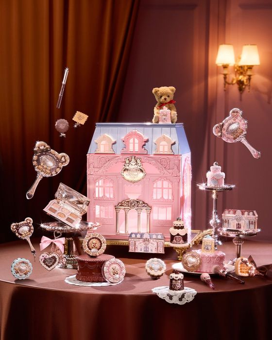 Подарочный набор косметики Flower knows The Sweetie Bear