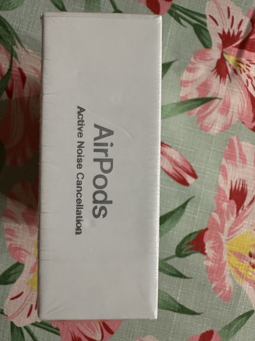 Airpods 4 ANC Чисто нови!