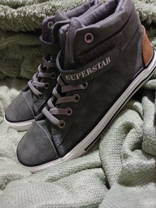 Нови кецки 33 номер