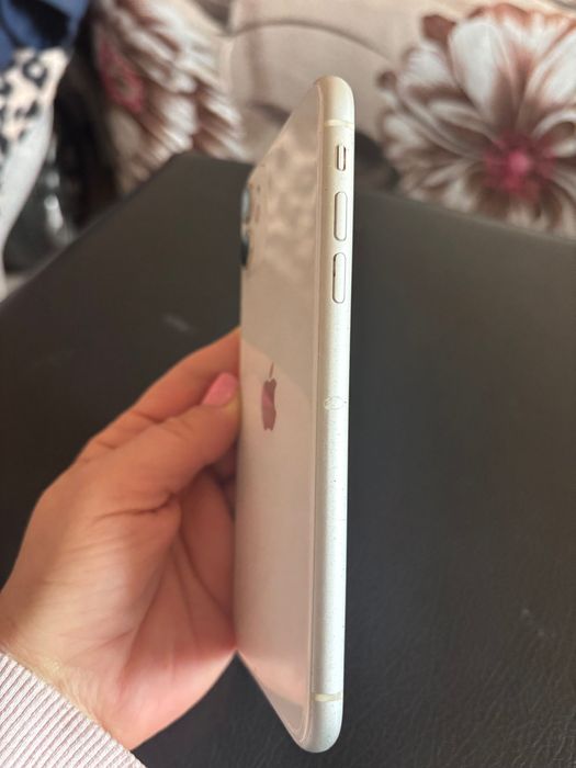 iPhone 11/ 64 GB