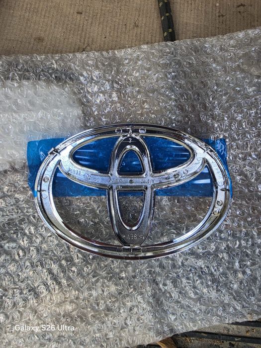 Emblema originala toyota nou