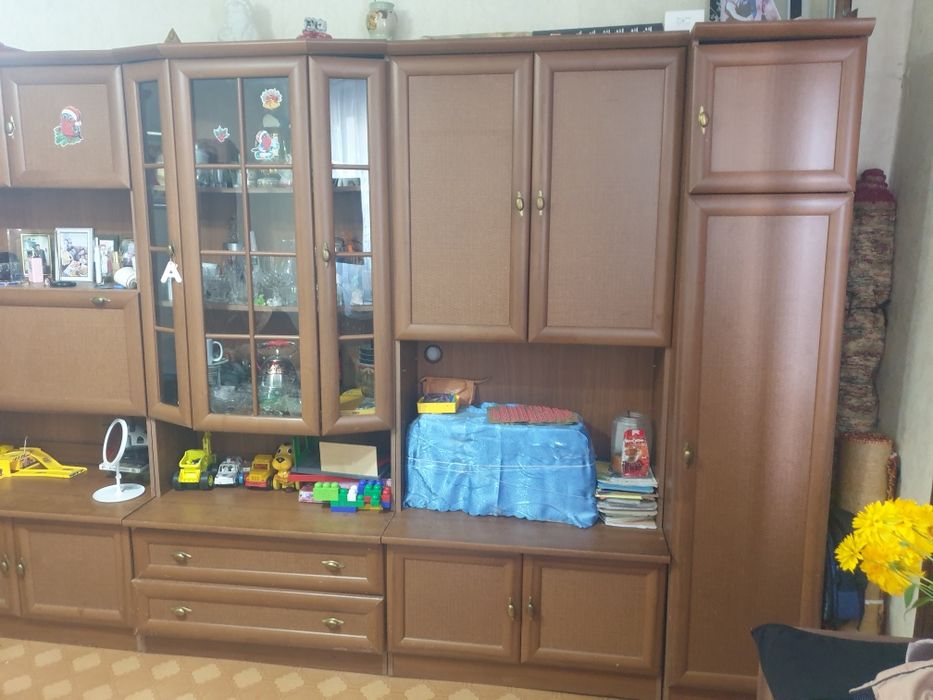 Продам стенку в зал