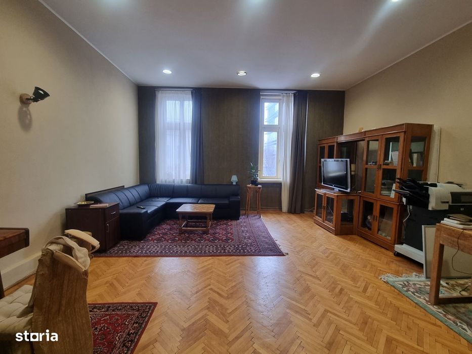 De închiriat apartament/birou zona centrală