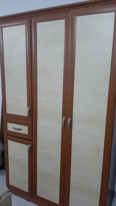 Шкаф шифоньер с комодом