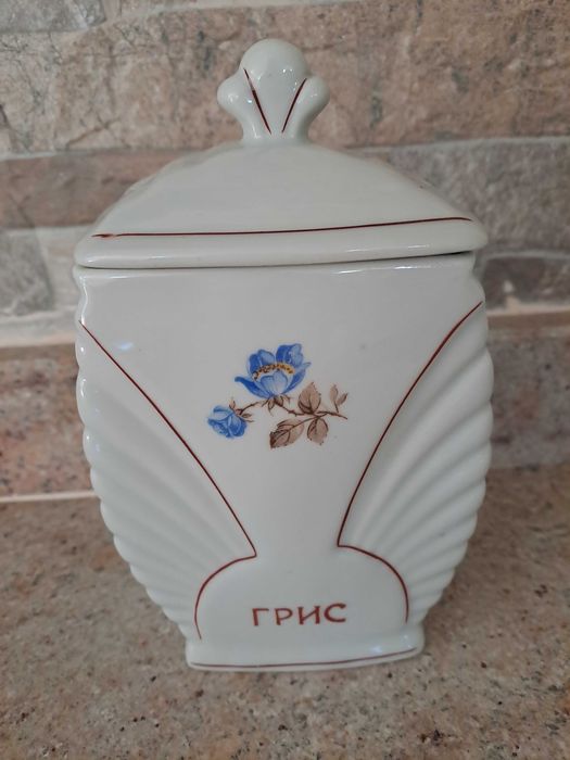 Порцеланови буркани за подправки