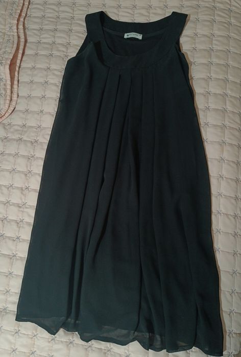 Черна  рокля  без ръкав