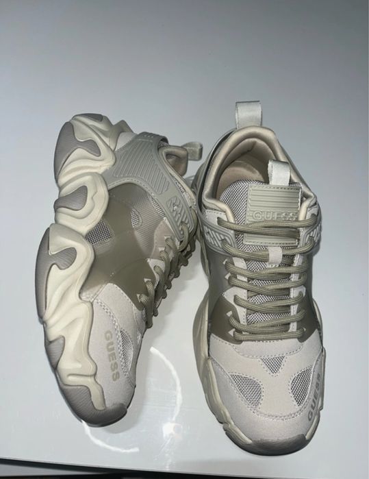 Papuci guess origininali