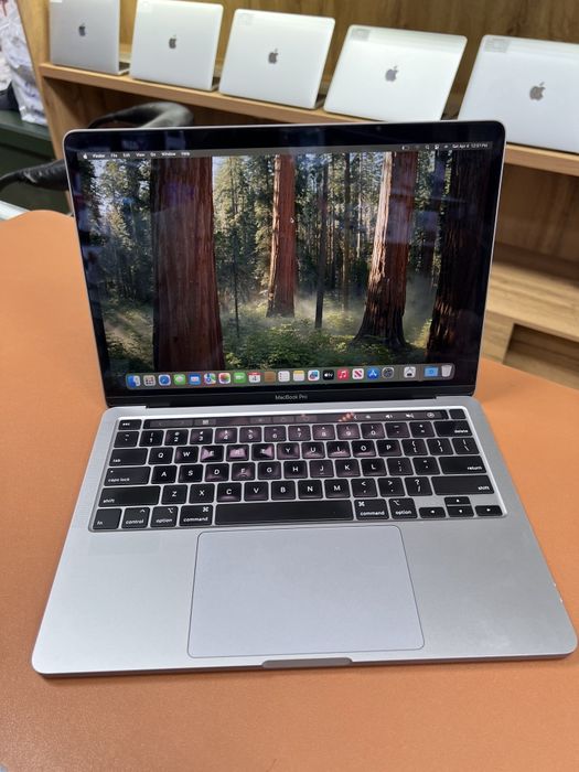 MacBook Pro 2020 16GB Ram 1 TB SSD